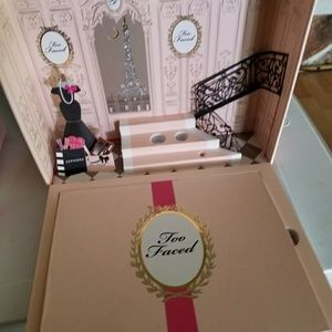 Too Faced Le Grande Palais Limited Edition